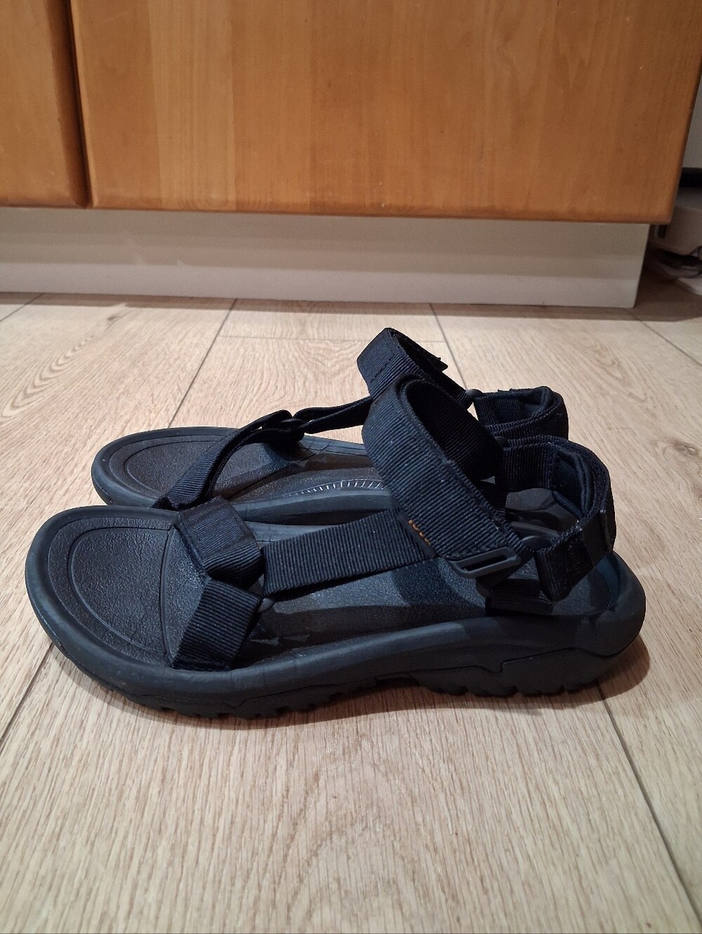 Black Teva Hurricane XLT2 sport sandal - Picture 4 of 7